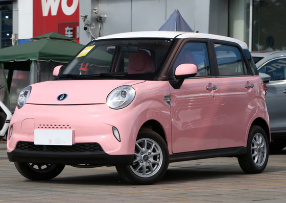 4-Sitze- Leistungsstärke 35kW Max Speed 101km/H der Fwd-Elektroauto-Strecken-320km